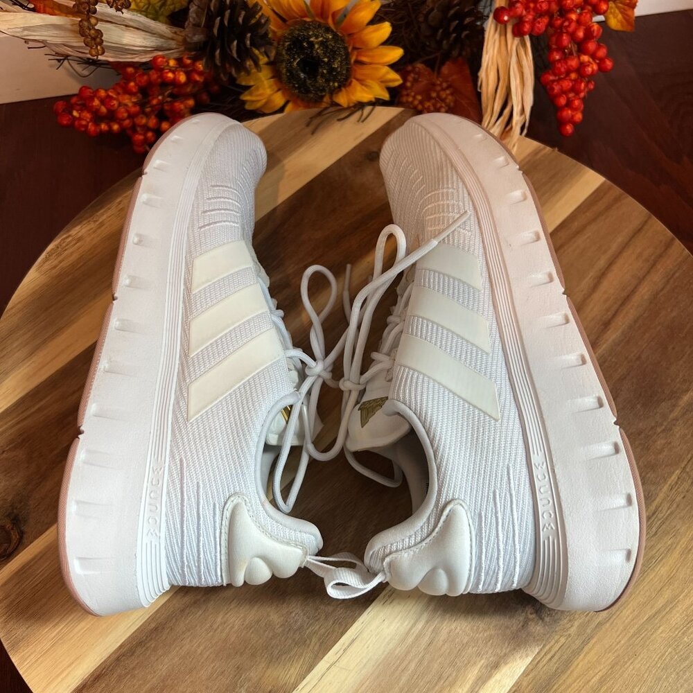 Adidas Womens Swift Run23 Running Athletic Shoe Sz 8 White IG4715 - Picture 7 of 11